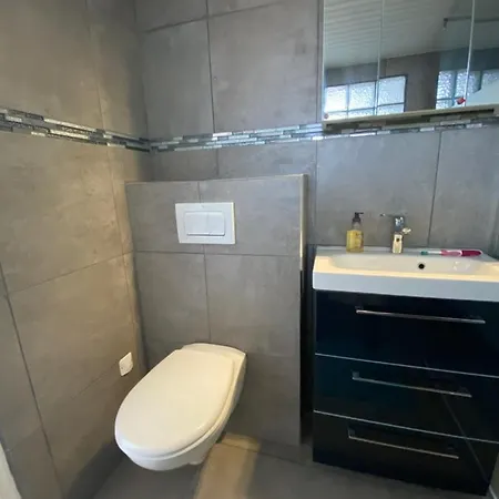 Apartment F2 Centre Avec Vue Sur Le Port ! Ajaccio (Corsica)